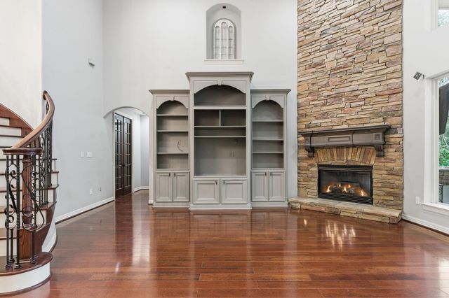 7346 Teaswood Drive, Conroe, TX 77304