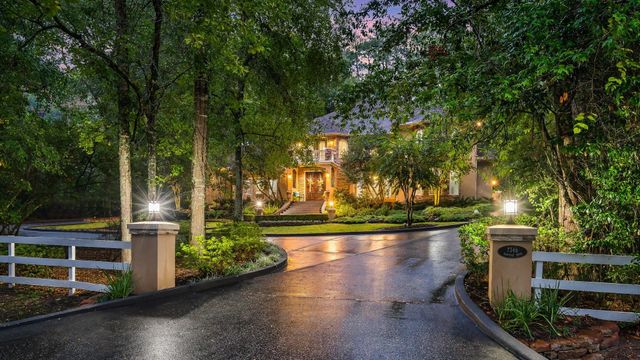 7346 Teaswood Drive, Conroe, TX 77304