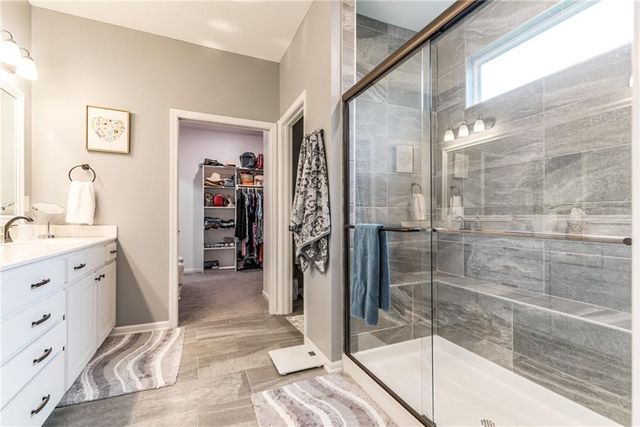 20922 W 190th Terrace, Spring Hill, KS 66083