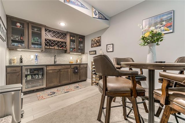 20922 W 190th Terrace, Spring Hill, KS 66083