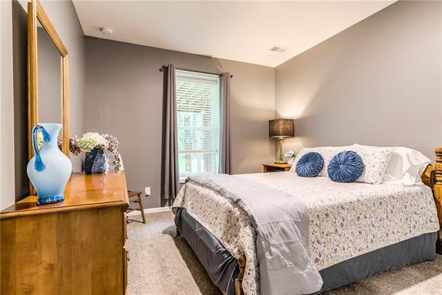 20922 W 190th Terrace, Spring Hill, KS 66083