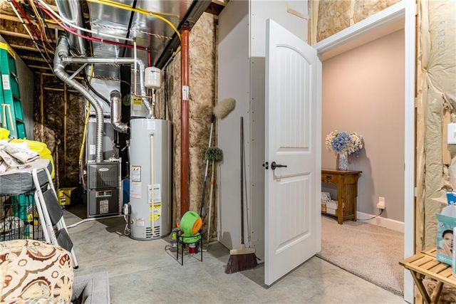 20922 W 190th Terrace, Spring Hill, KS 66083