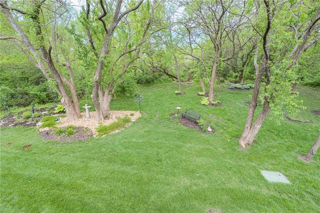 20922 W 190th Terrace, Spring Hill, KS 66083