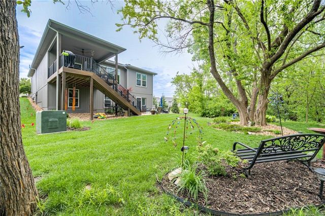 20922 W 190th Terrace, Spring Hill, KS 66083
