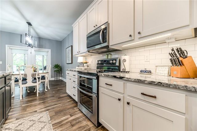 20922 W 190th Terrace, Spring Hill, KS 66083