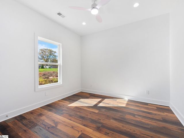 202 S Howard Street, Landrum, SC 29356