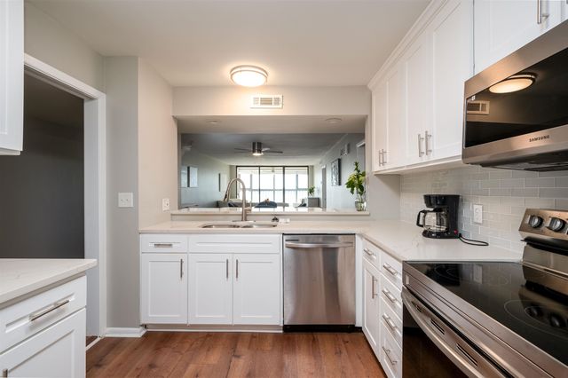 200 Wagner Pl Apt 408, Memphis, TN 38103