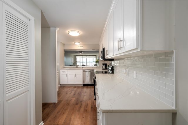 200 Wagner Pl Apt 408, Memphis, TN 38103