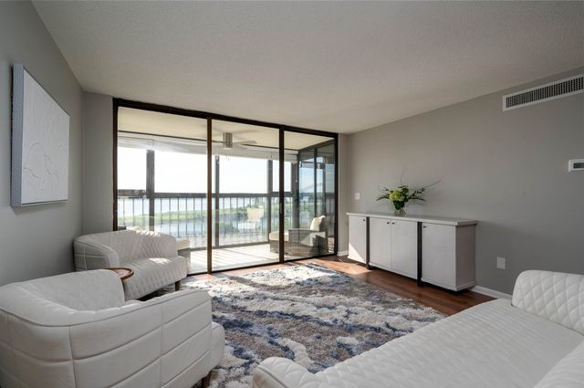 200 Wagner Pl Apt 408, Memphis, TN 38103