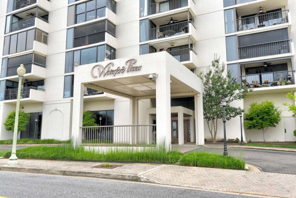 200 Wagner Pl Apt 408, Memphis, TN 38103