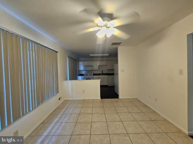 1608 BEACON HILL, Sicklerville, NJ 08081