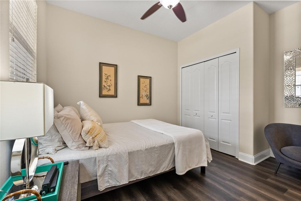 Image 11 of property listing at 2182 CROSSTON CIRCLE, Orlando, FL 32824