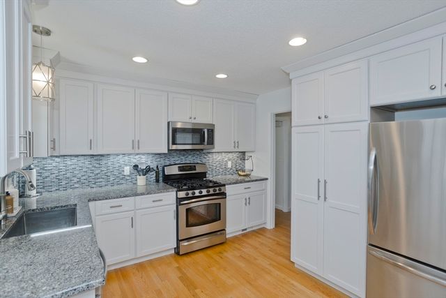271 Brookwood Drive, Longmeadow, MA 01106