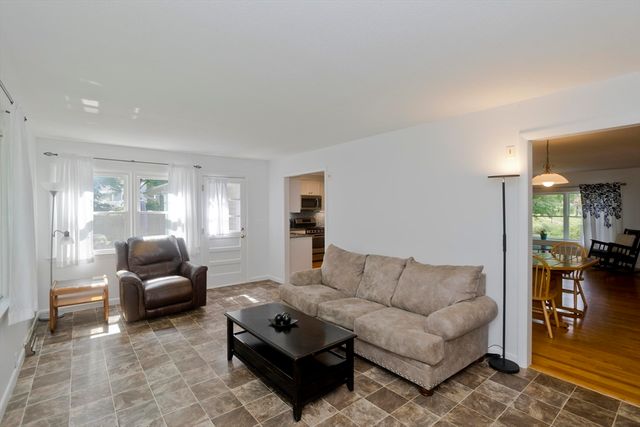 271 Brookwood Drive, Longmeadow, MA 01106