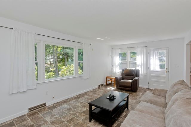 271 Brookwood Drive, Longmeadow, MA 01106