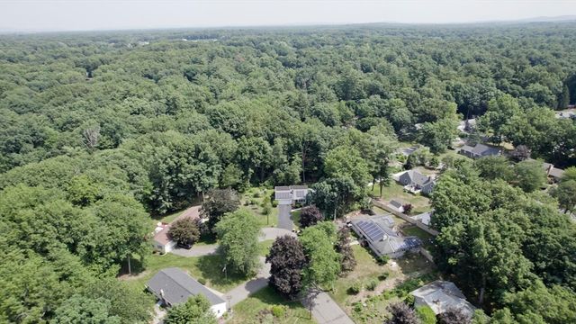 271 Brookwood Drive, Longmeadow, MA 01106