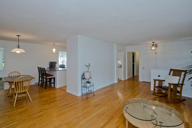 271 Brookwood Drive, Longmeadow, MA 01106