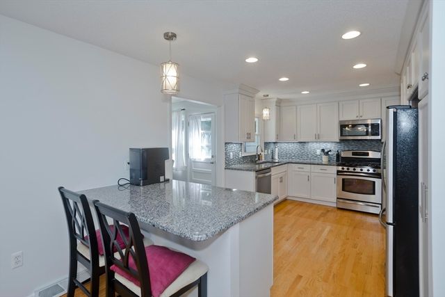 271 Brookwood Drive, Longmeadow, MA 01106