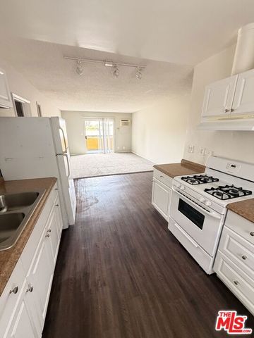 4550 Overland Avenue 228, Culver City, CA 90230