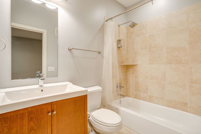 4107 Bowser Avenue 207, Dallas, TX 75219