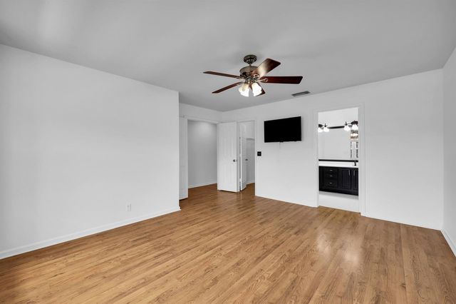 11557 WINCHESTER Drive, Palm Beach Gardens, FL 33410