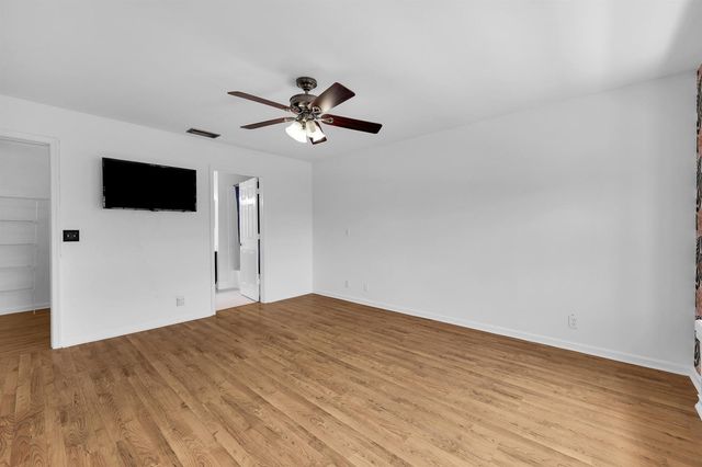 11557 WINCHESTER Drive, Palm Beach Gardens, FL 33410