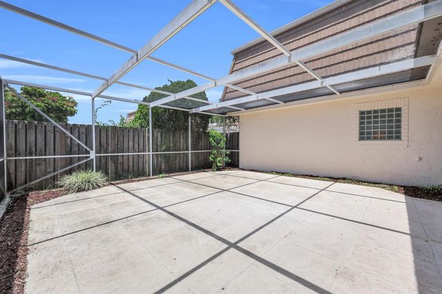 11557 WINCHESTER Drive, Palm Beach Gardens, FL 33410