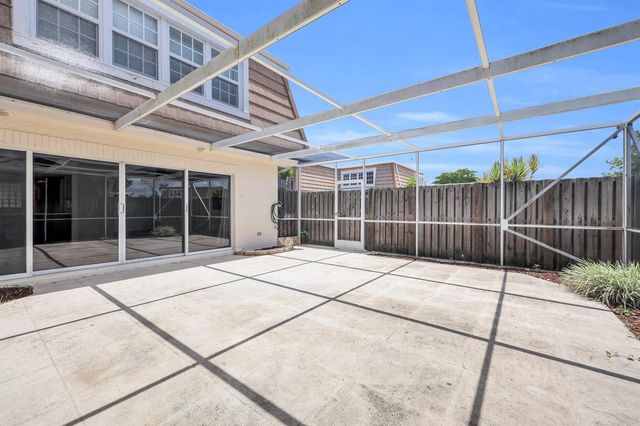 11557 WINCHESTER Drive, Palm Beach Gardens, FL 33410