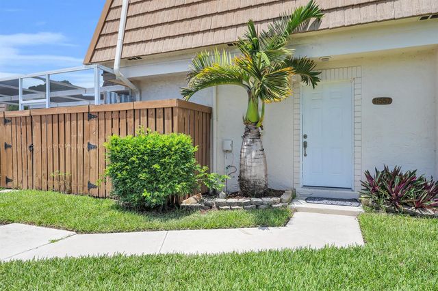 11557 WINCHESTER Drive, Palm Beach Gardens, FL 33410