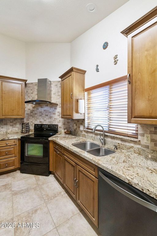 Image 10 of property listing at 5507 E FARMDALE Avenue, Mesa, AZ 85206