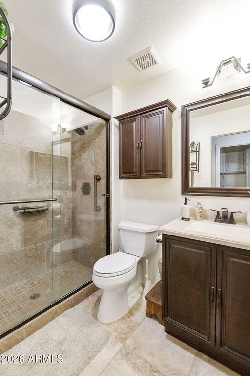 Image 18 of property listing at 5507 E FARMDALE Avenue, Mesa, AZ 85206