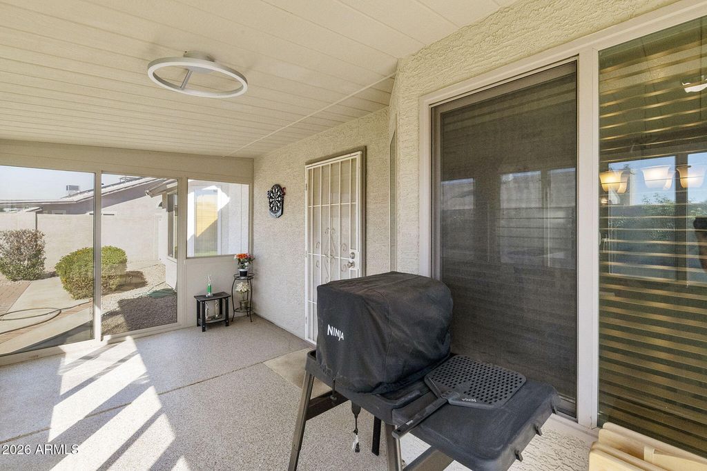 Image 23 of property listing at 5507 E FARMDALE Avenue, Mesa, AZ 85206