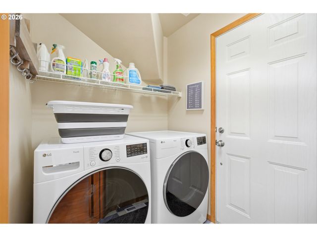 276 Se 8TH Ave, Canby, OR 97013