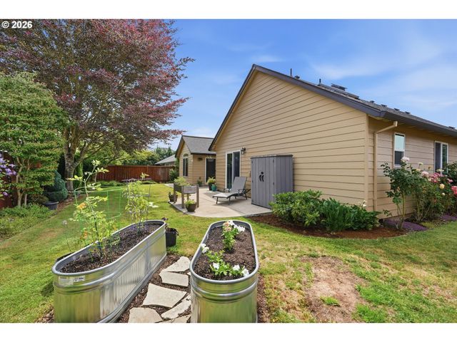 276 Se 8TH Ave, Canby, OR 97013