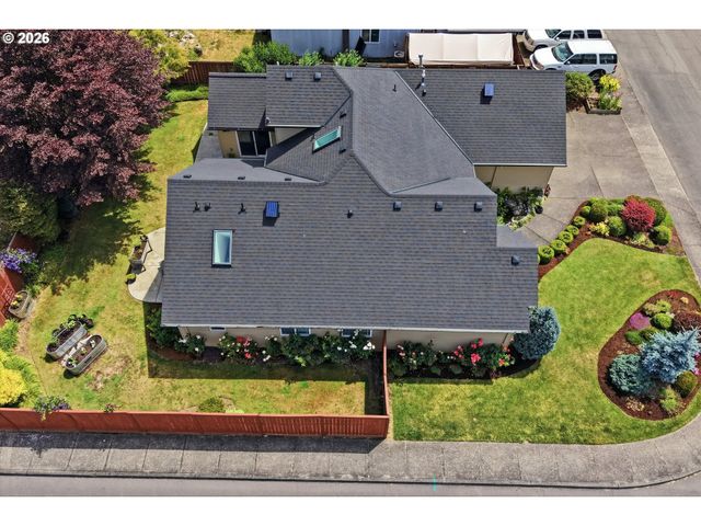 276 Se 8TH Ave, Canby, OR 97013