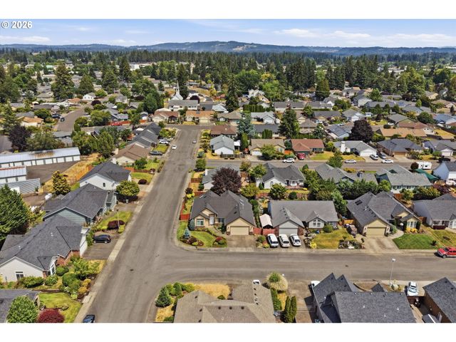 276 Se 8TH Ave, Canby, OR 97013