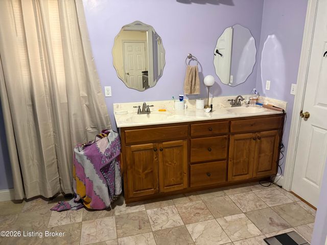 5370 Yates Cooney Neck Rd, Bloomfield, KY 40008