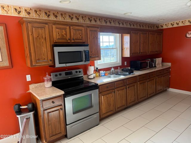 5370 Yates Cooney Neck Rd, Bloomfield, KY 40008