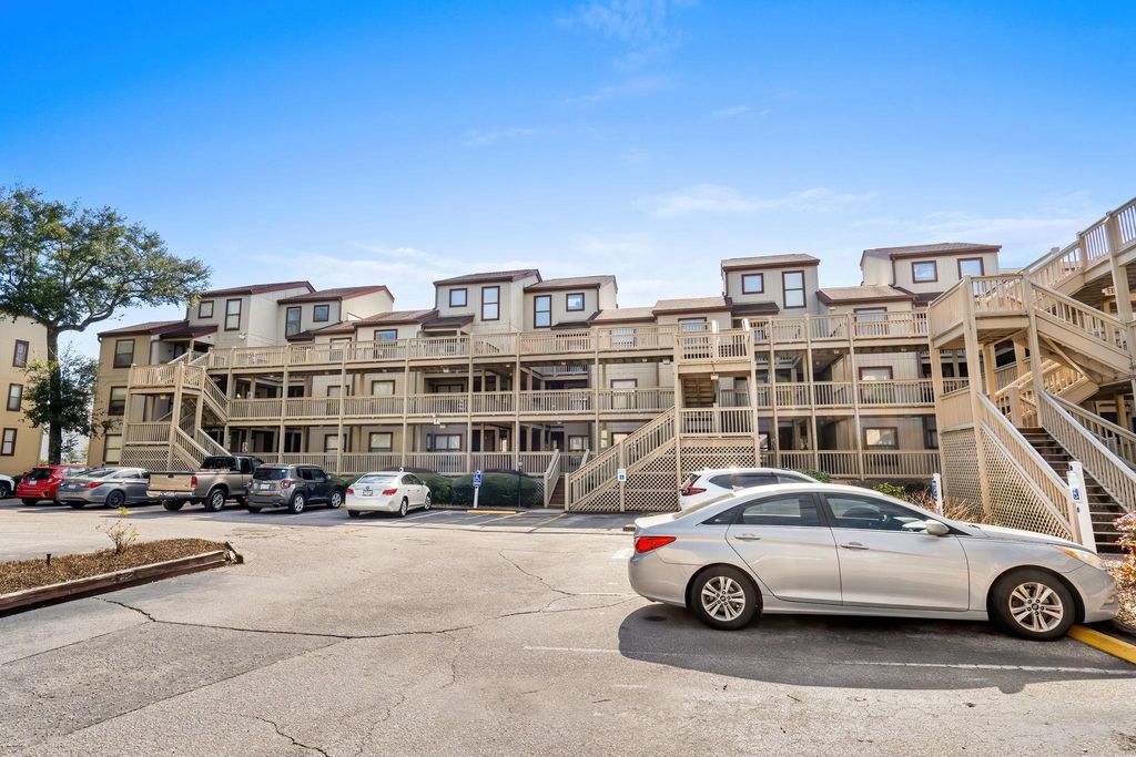 501 Maison Dr Apt F21, Myrtle Beach, SC 29572