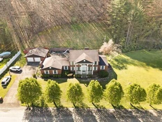 152 Daniels, Banner, KY 41603