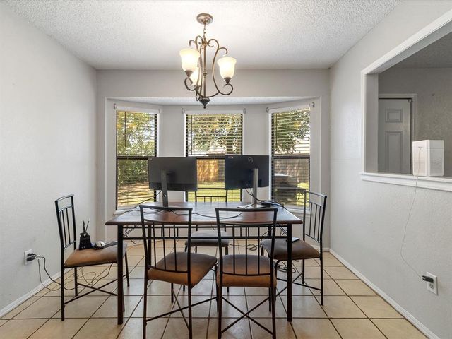 637 NW 116th Terrace, Oklahoma City, OK 73114