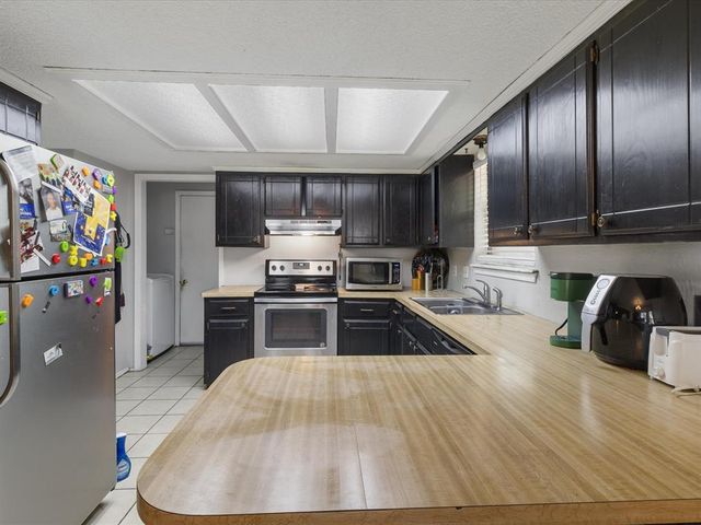 637 NW 116th Terrace, Oklahoma City, OK 73114