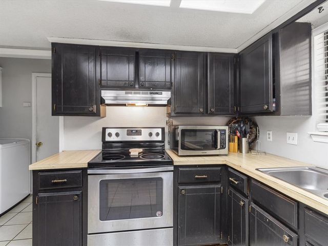 637 NW 116th Terrace, Oklahoma City, OK 73114