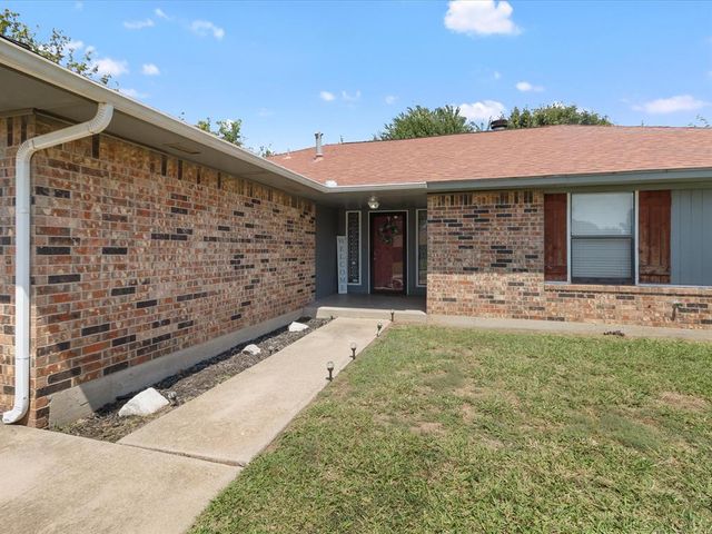 637 NW 116th Terrace, Oklahoma City, OK 73114