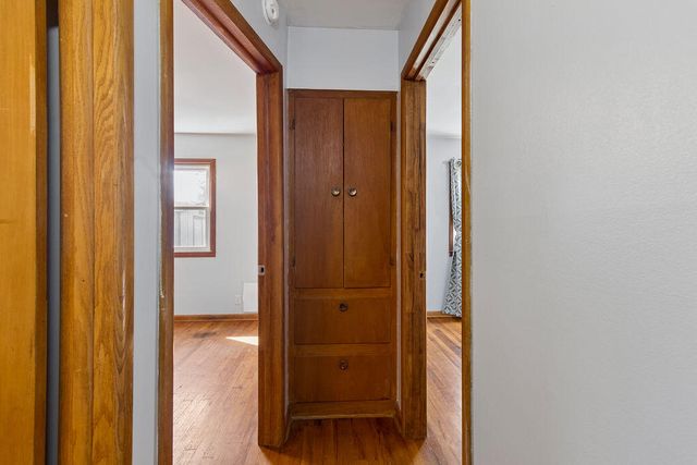 1934 W Lee Street, Springfield, MO 65803