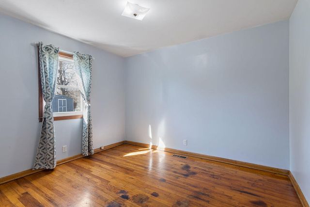 1934 W Lee Street, Springfield, MO 65803