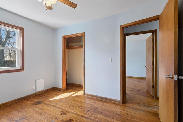 1934 W Lee Street, Springfield, MO 65803