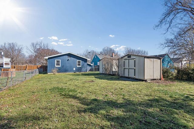 1934 W Lee Street, Springfield, MO 65803