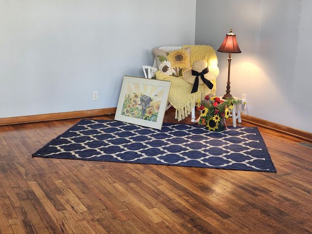 1934 W Lee Street, Springfield, MO 65803