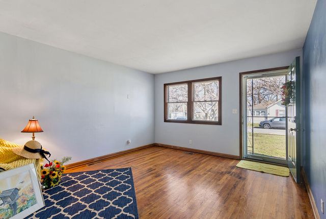 1934 W Lee Street, Springfield, MO 65803